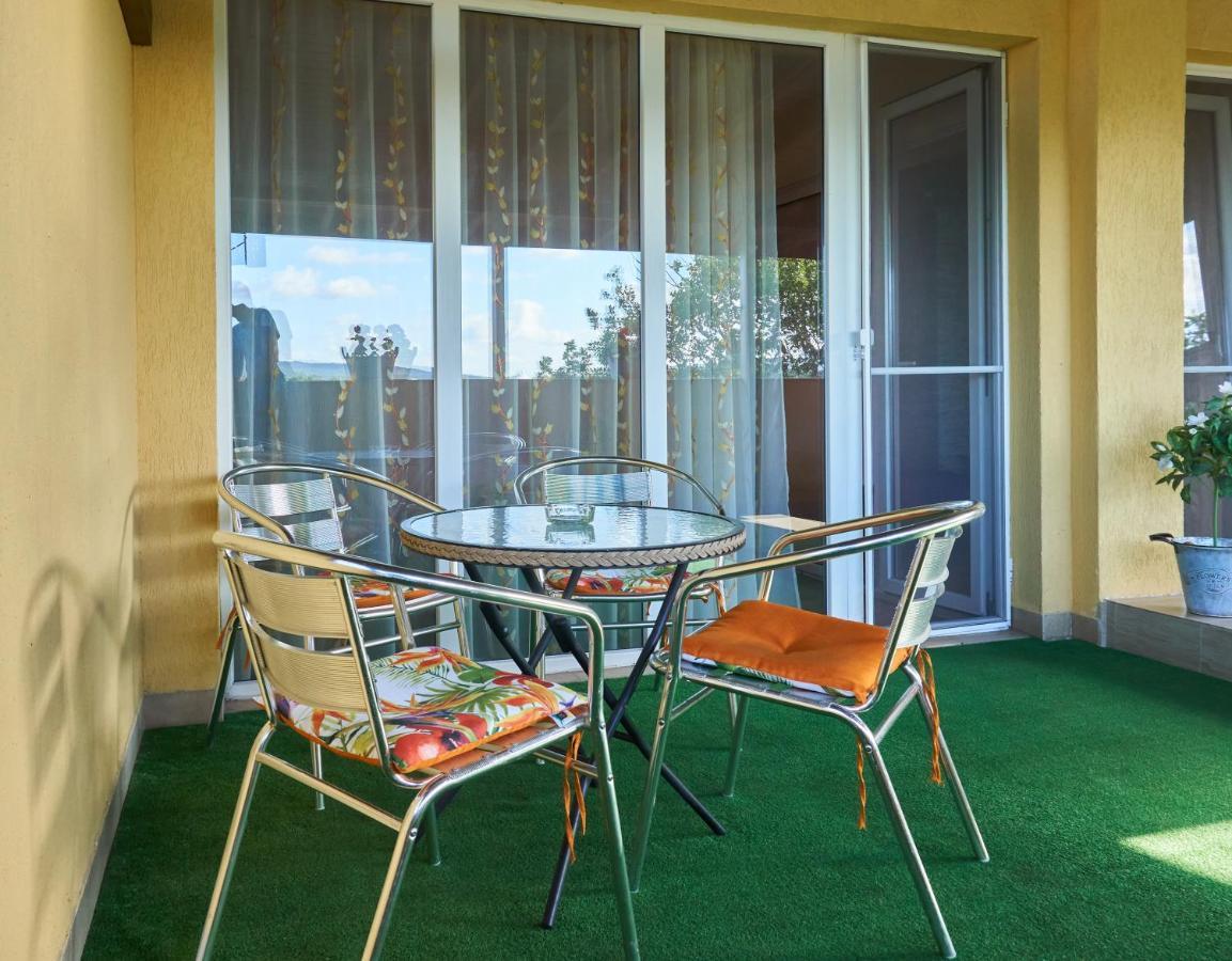 Hotel Sea Star Приморско Dış mekan fotoğraf
